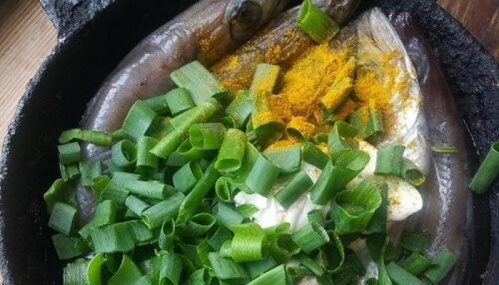 สูตรอาหาร: ปลาตุ๋นกับผัก - ปลาไวทิงสีน้ำเงิน รวดเร็วและอร่อยมาก